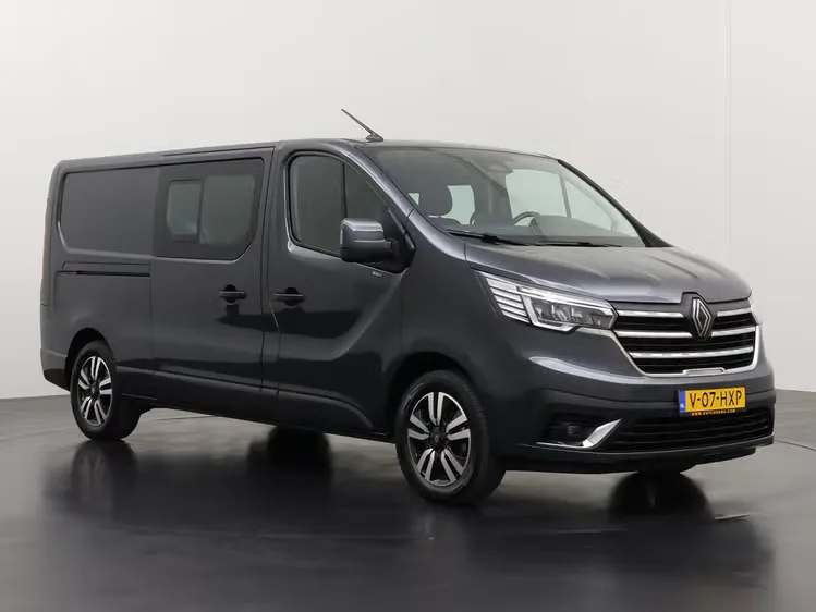 Renault Trafic (2024) — foto 1