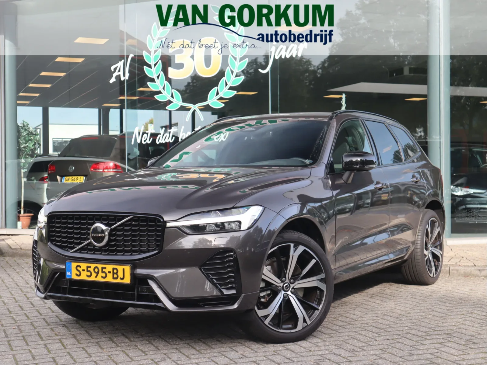 Volvo XC60 (2022) — foto 1