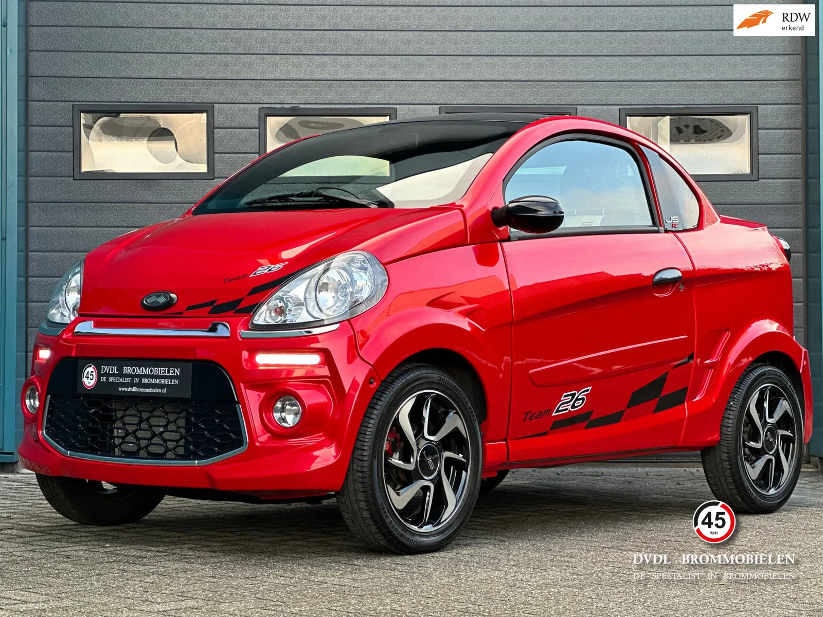 Ligier JS RC (2013) — foto 1