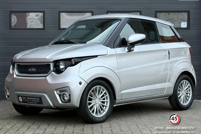 JDM Xheos (2014)