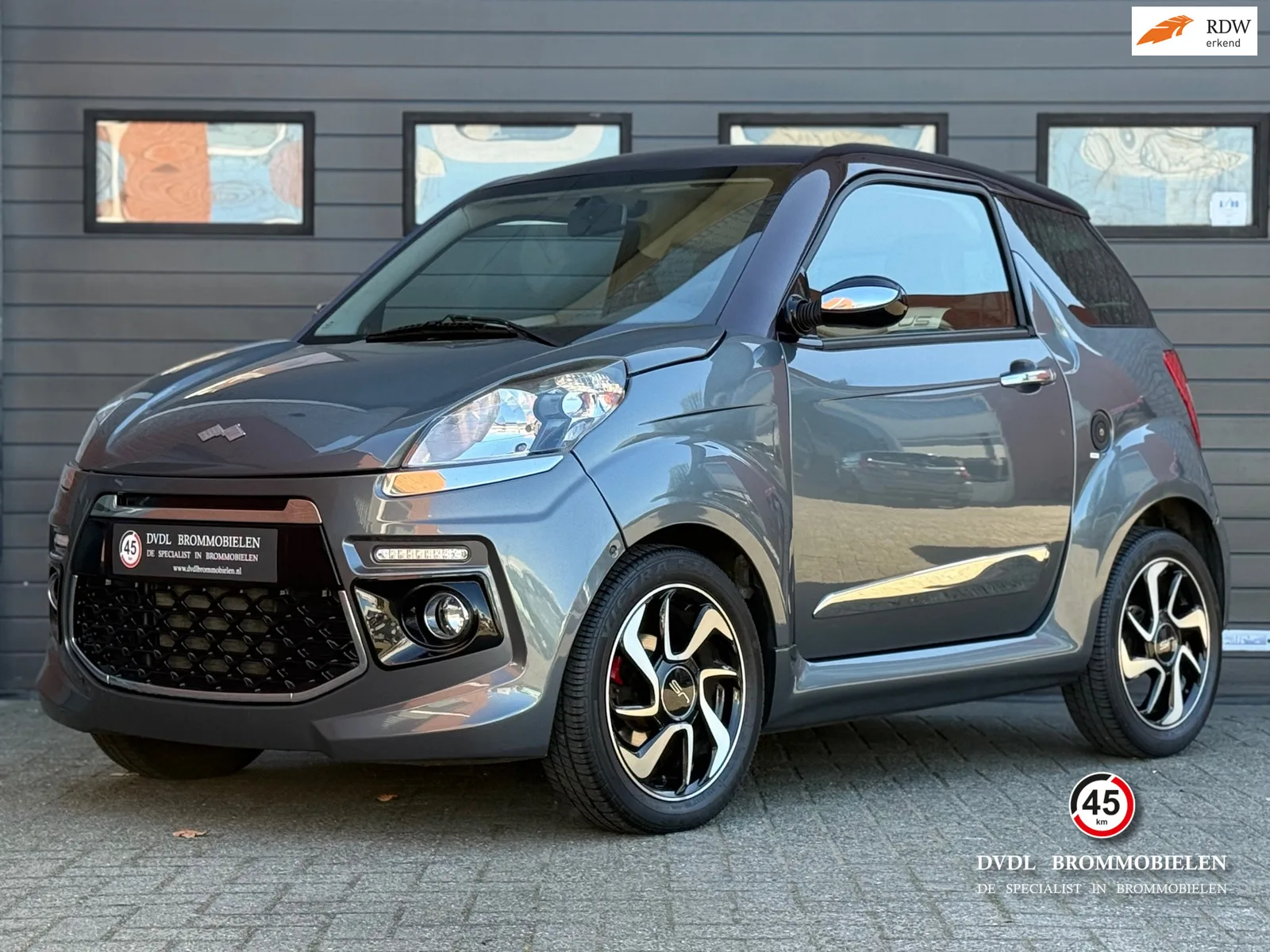 Ligier JS50 (2015) — foto 1