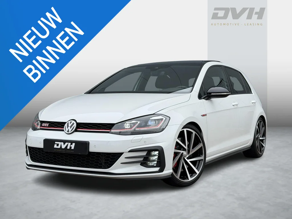 Volkswagen Golf (2018) — foto 1