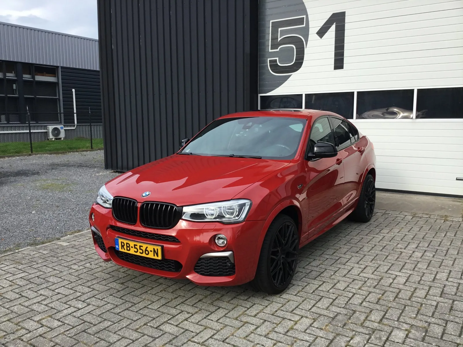 BMW X4 (2017) — foto 1