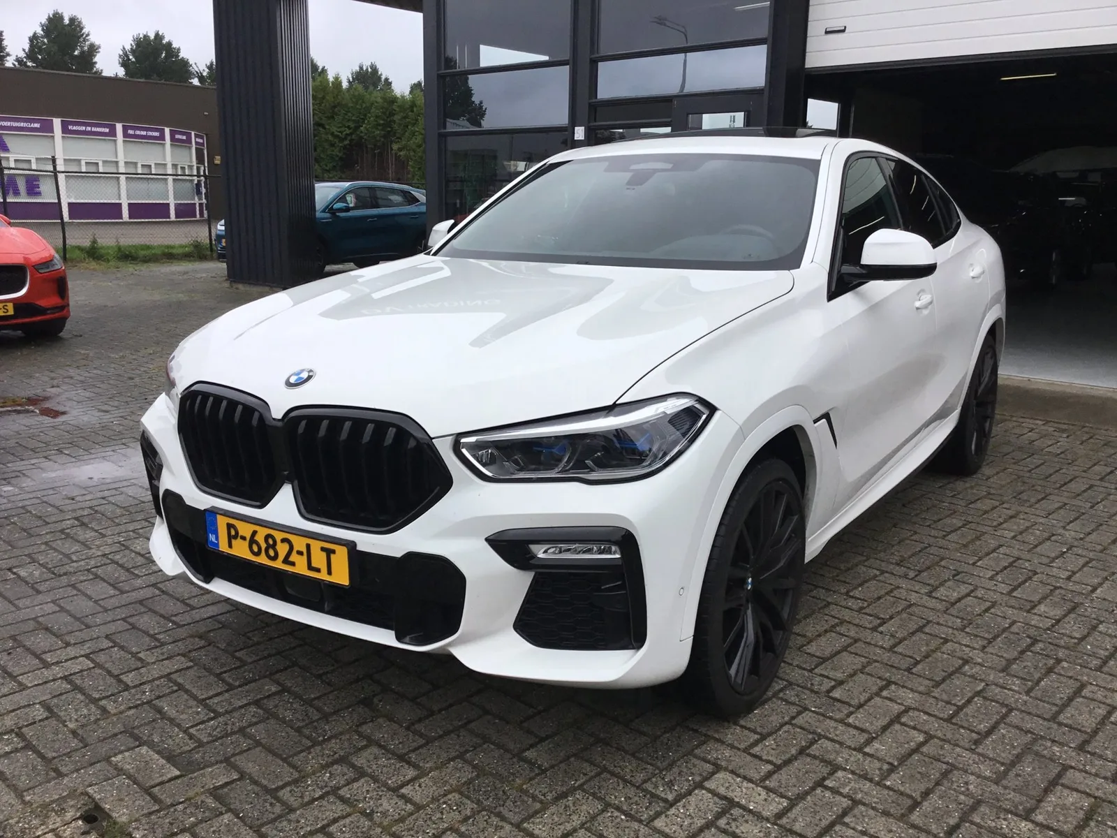BMW X6 (2021) — foto 1