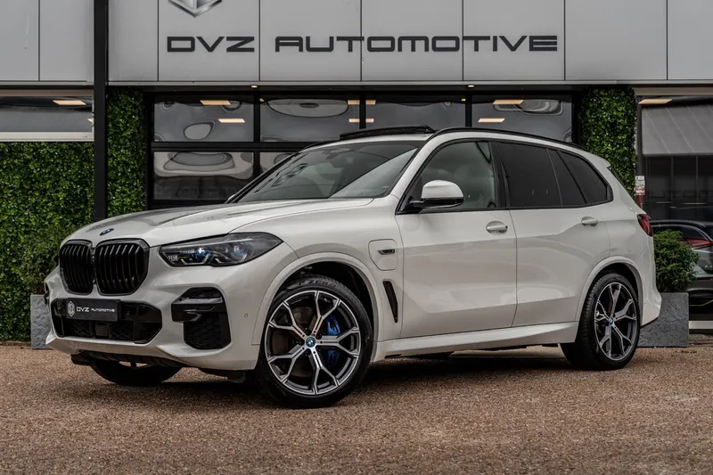 BMW X5 (2022)