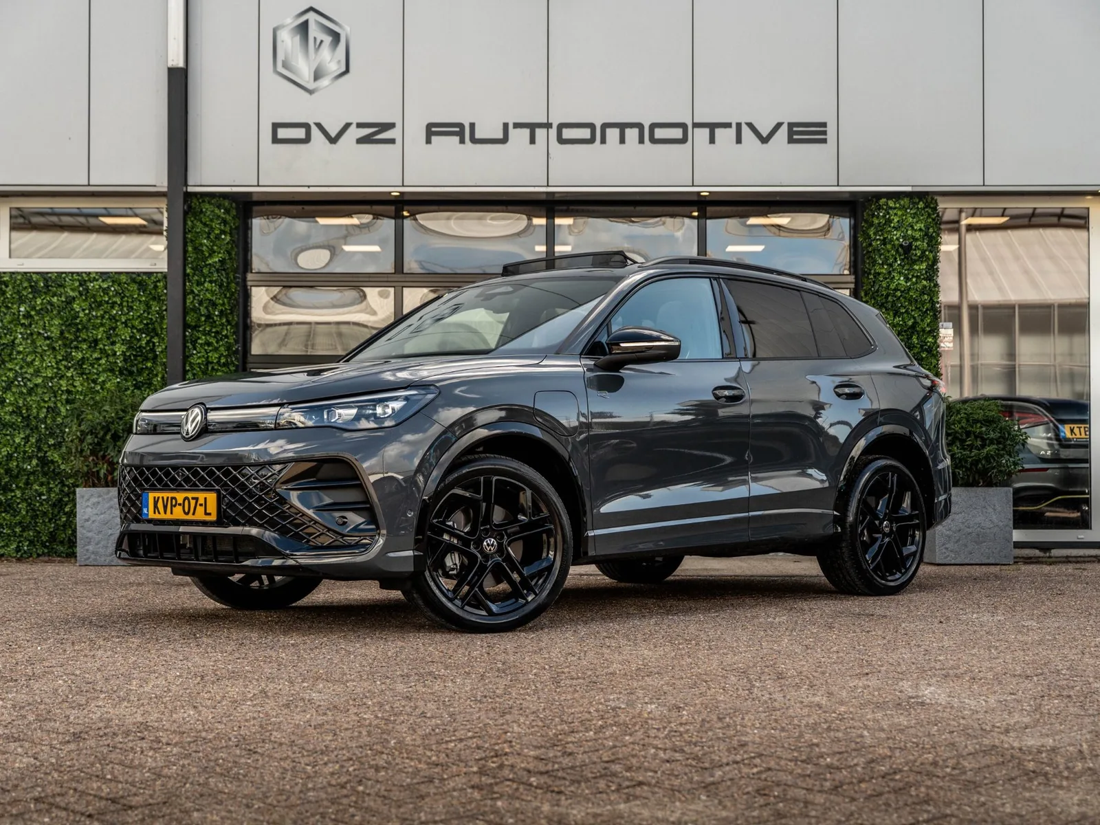 Volkswagen Tiguan (2025) — foto 1