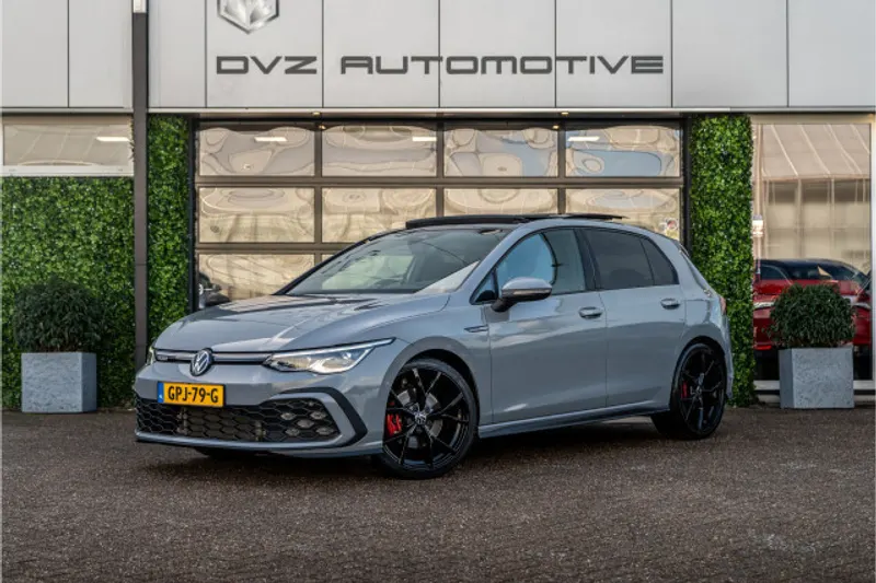 Volkswagen Golf (2024)