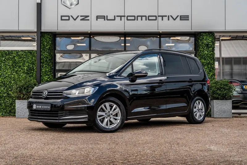 Volkswagen Touran (2023)
