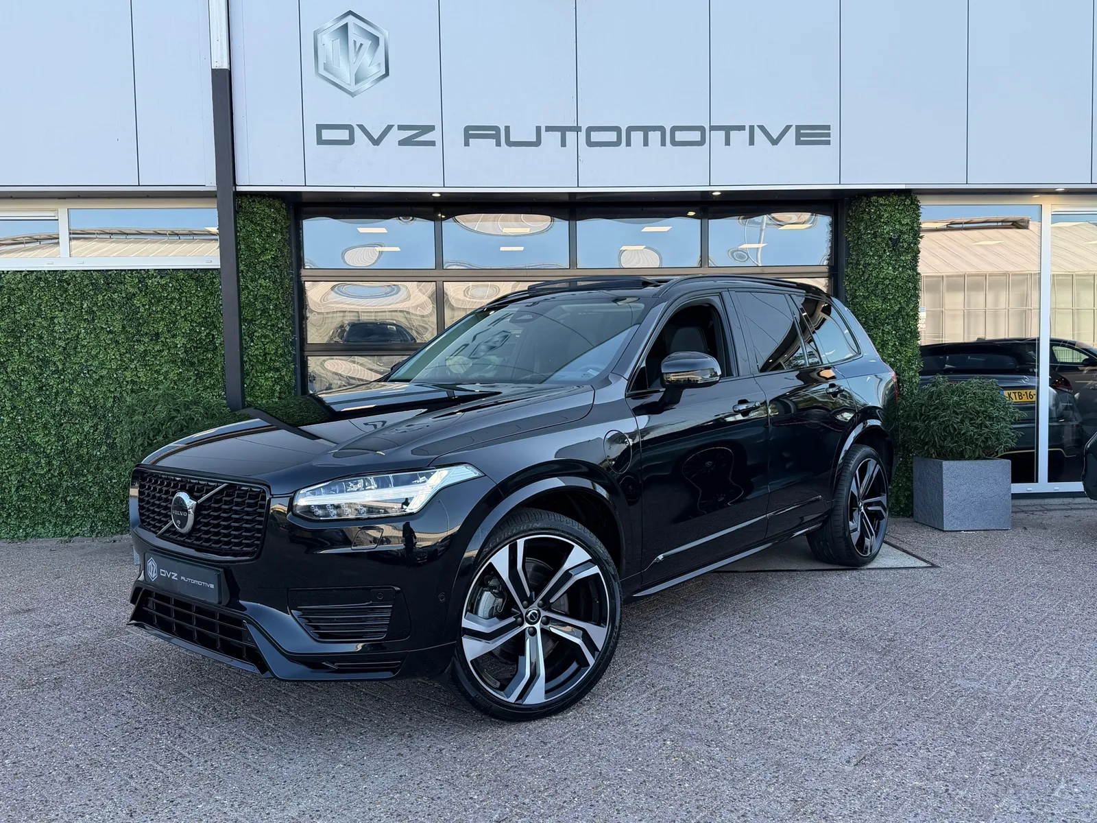 Volvo XC90 (2024) — foto 1
