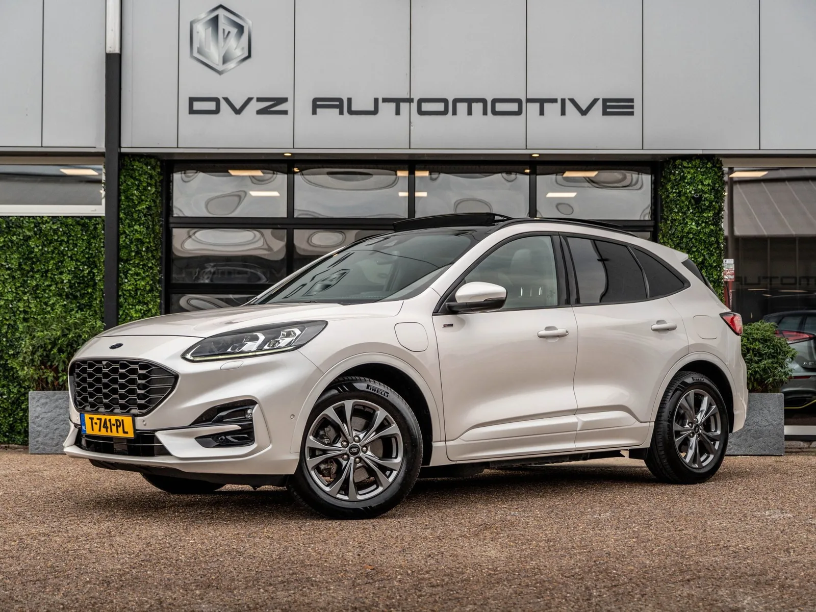 Ford Kuga (2021) — foto 1