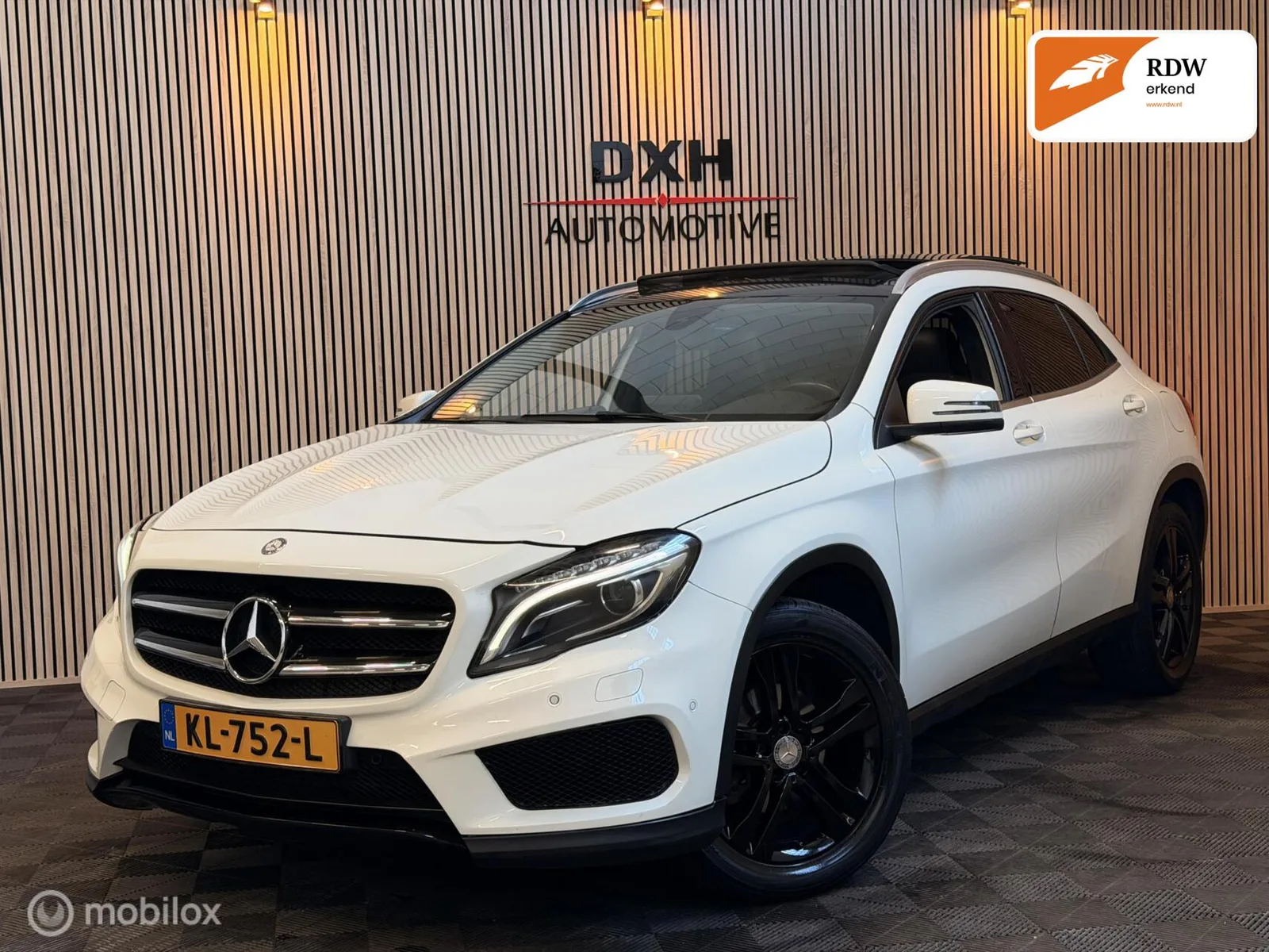 Mercedes-Benz GLA-Klasse (2015) — foto 1