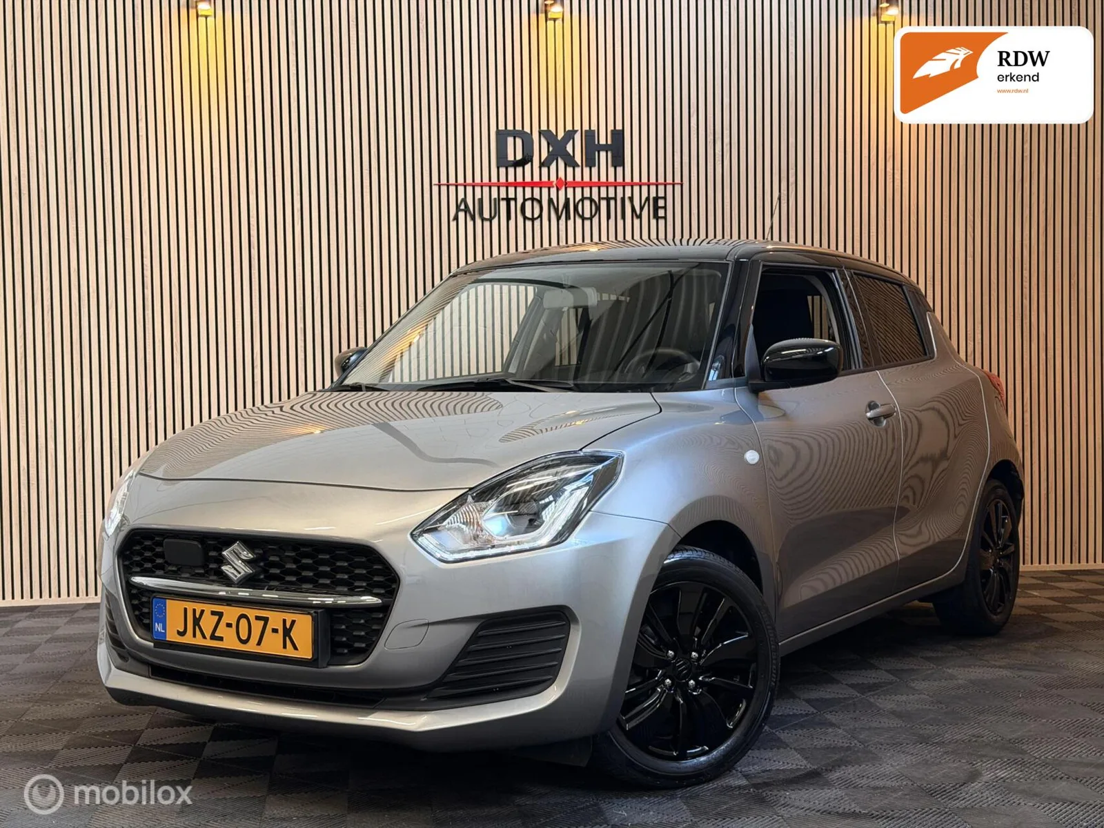 Suzuki Swift (2023) — foto 1