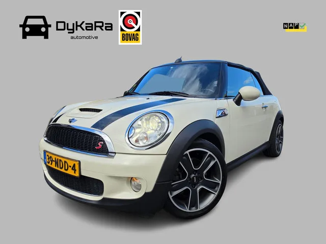 MINI Cabrio (2010) — foto 1