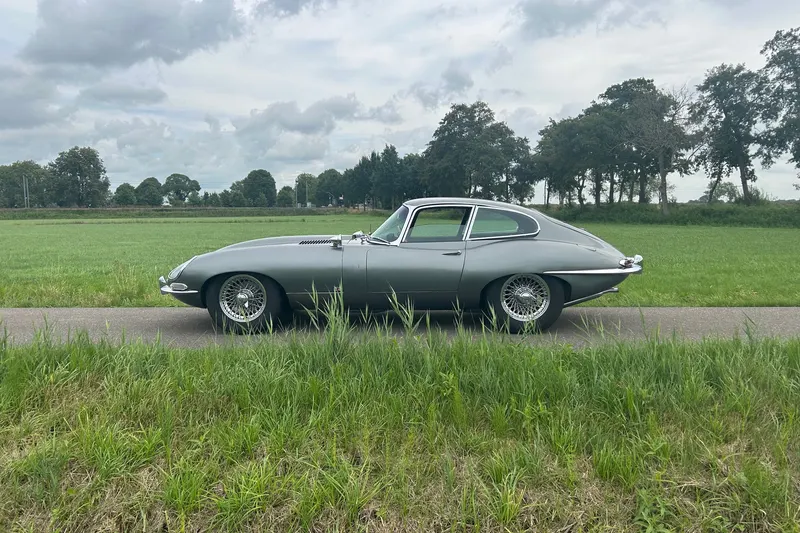 Jaguar E-Type (1963)