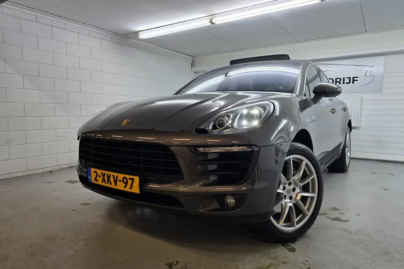 Porsche Macan (2014)