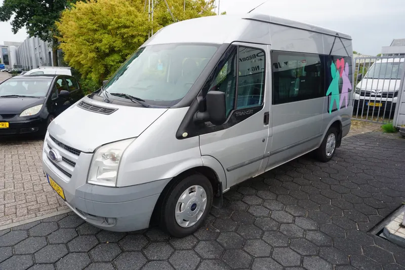 Ford Transit (2011)