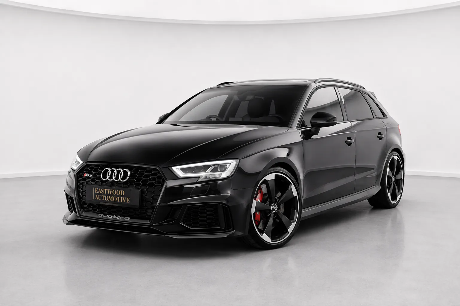Audi RS 3 Sportback (2019) — foto 1