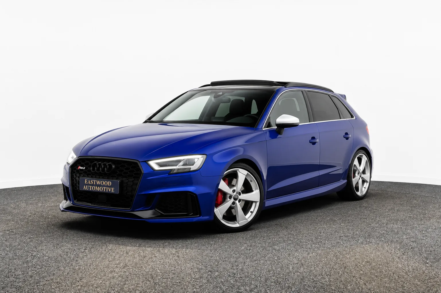 Audi RS 3 Sportback (2019) — foto 1