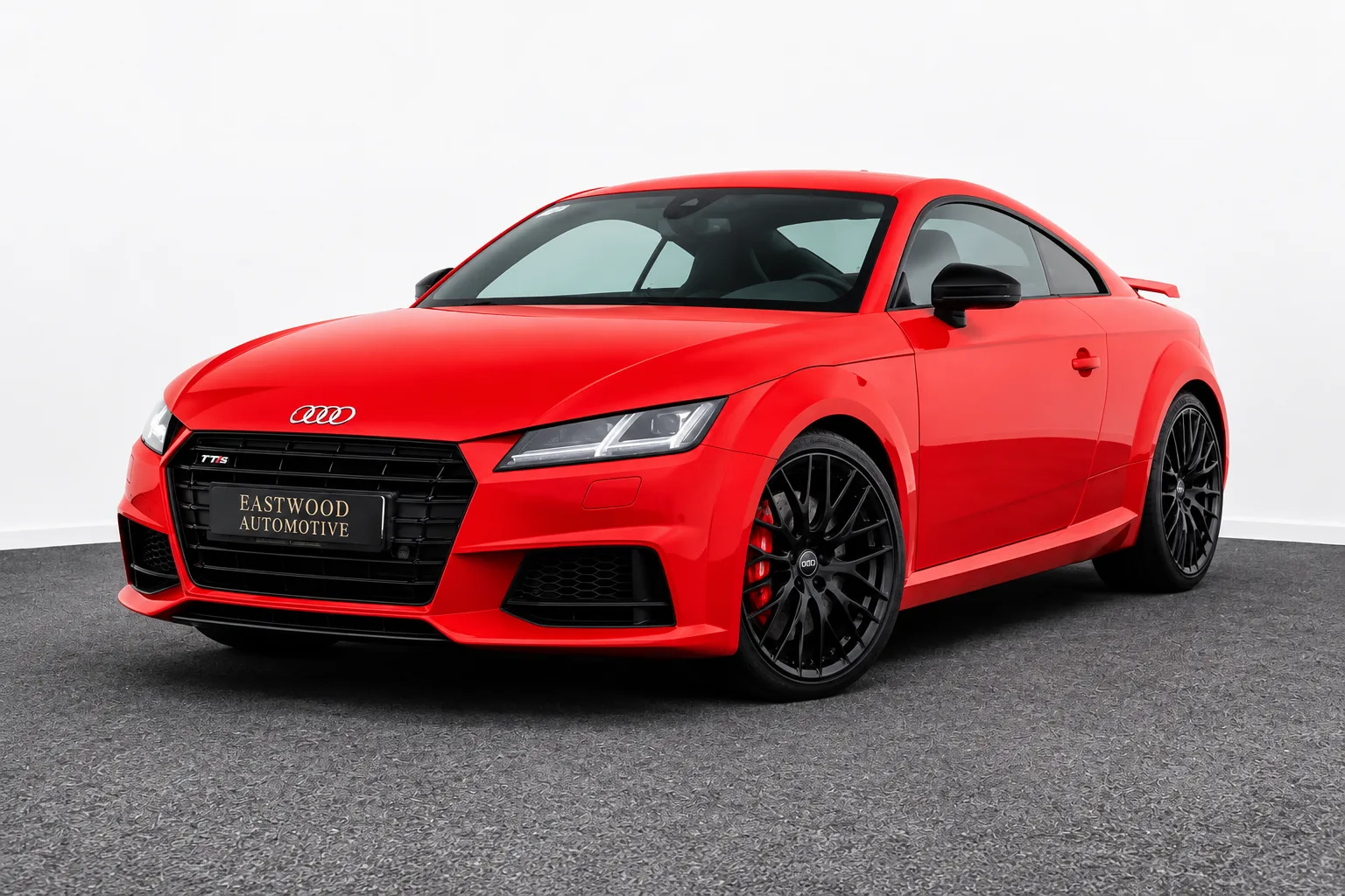 Audi TTS (2018) — foto 1