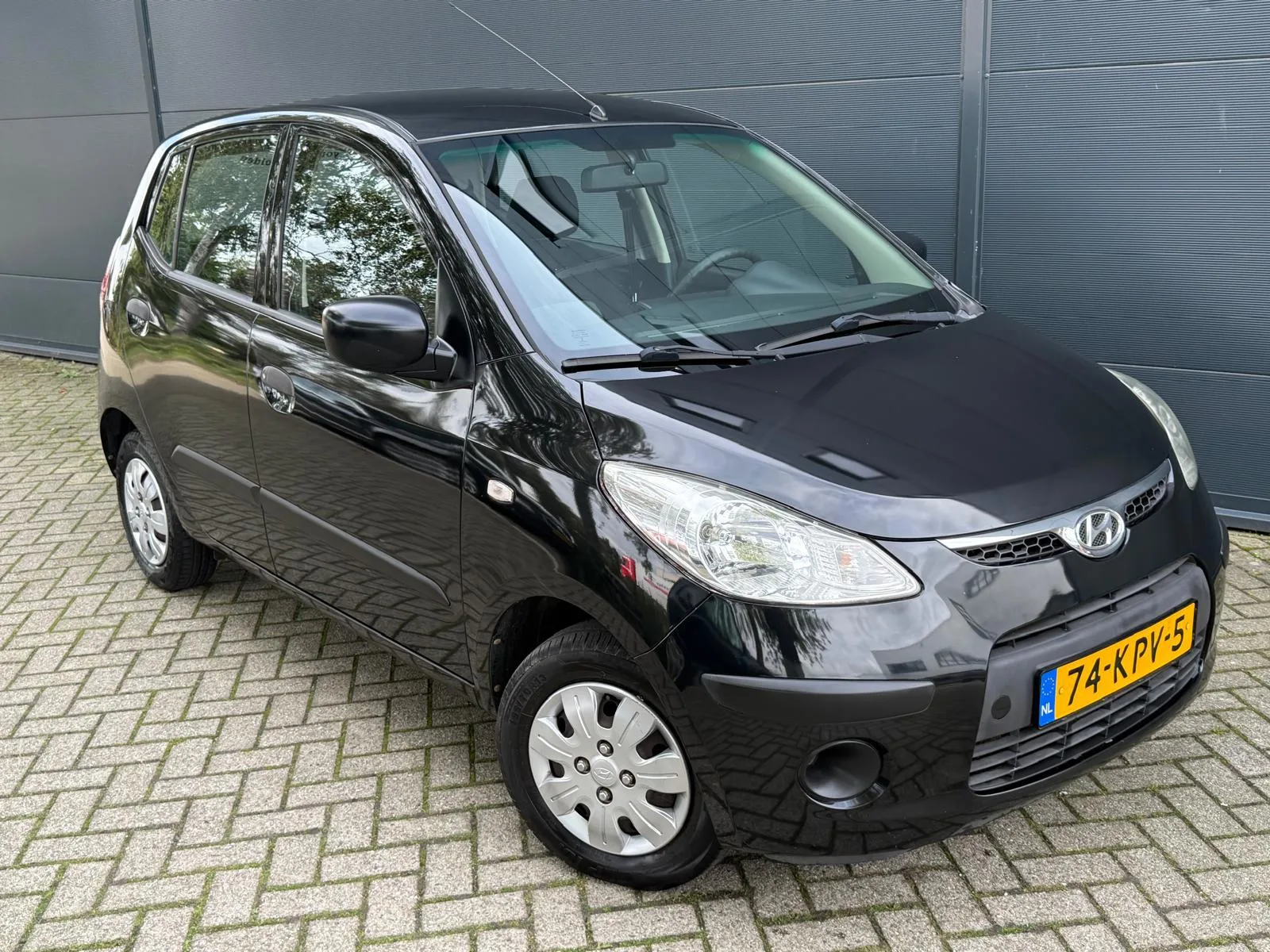 Hyundai i10 (2010) — foto 1