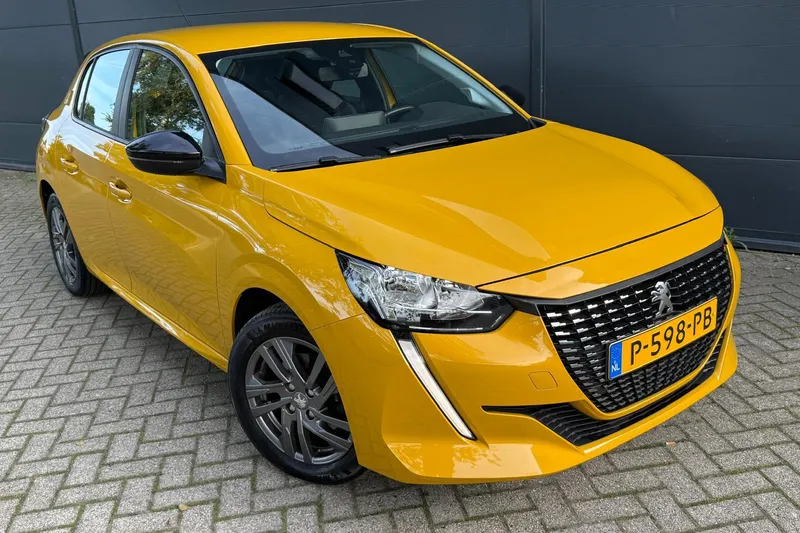 Peugeot 208 (2022)
