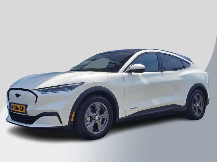 Ford Mustang Mach-E (2021) — foto 1