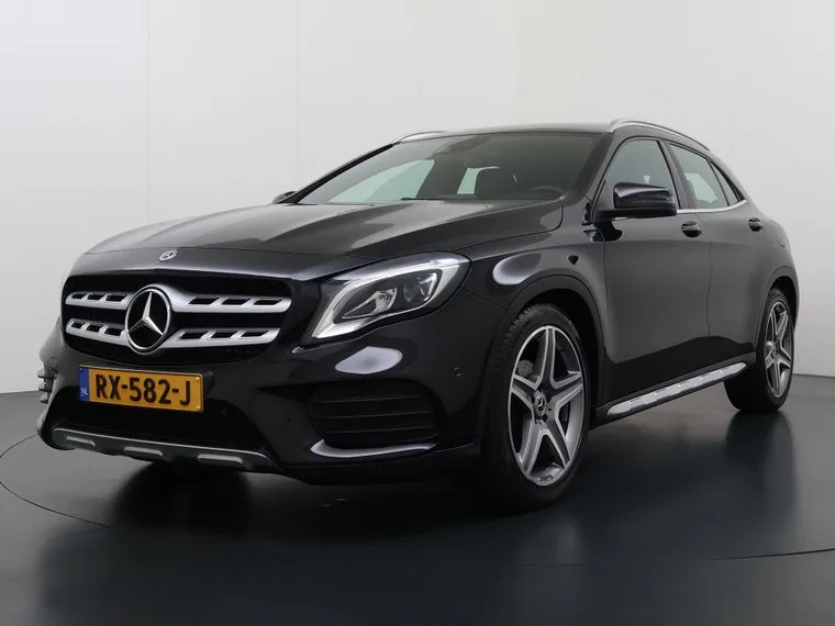 Mercedes-Benz GLA-Klasse (2018) — foto 1