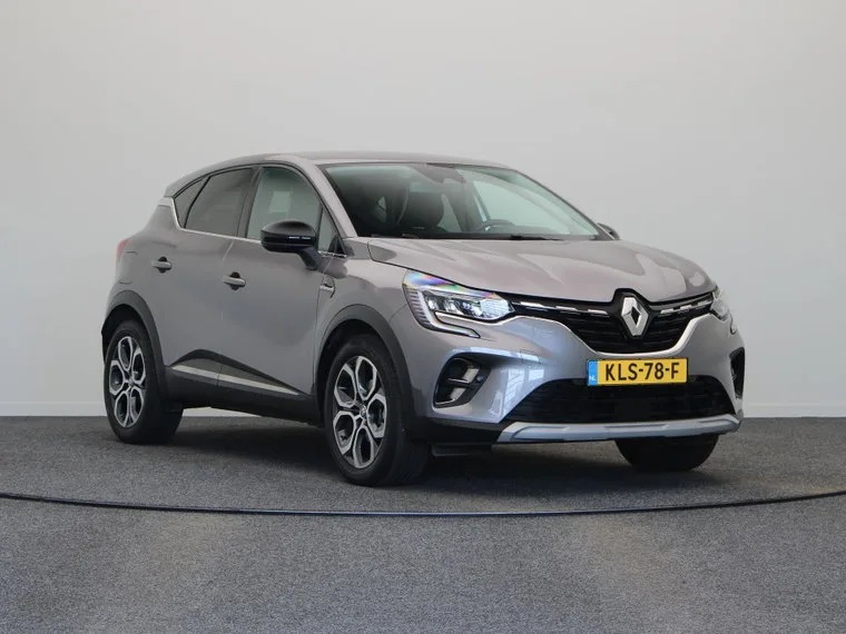 Renault Captur (2022) — foto 1