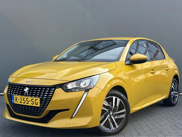 Peugeot 208 (2021) — foto 1