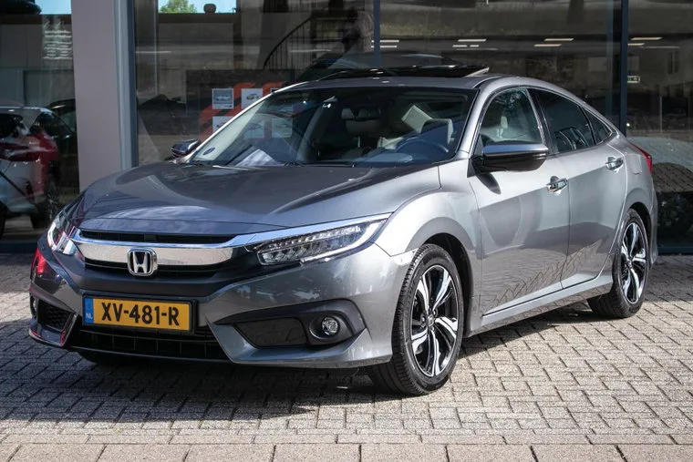 Honda Civic (2019) — foto 1