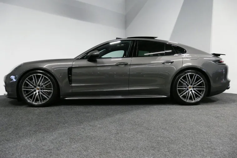 Porsche Panamera (2018) — foto 1