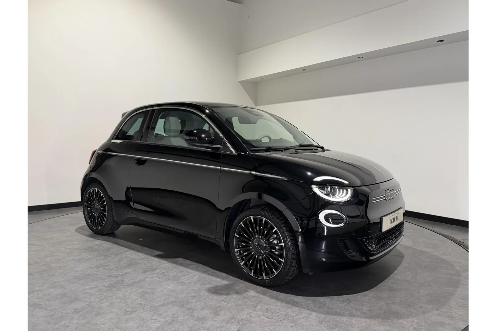 Fiat 500 (2024) — foto 1