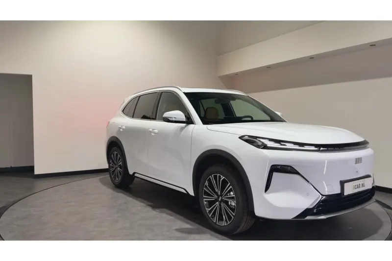 Geely Starray EM-i (2026)