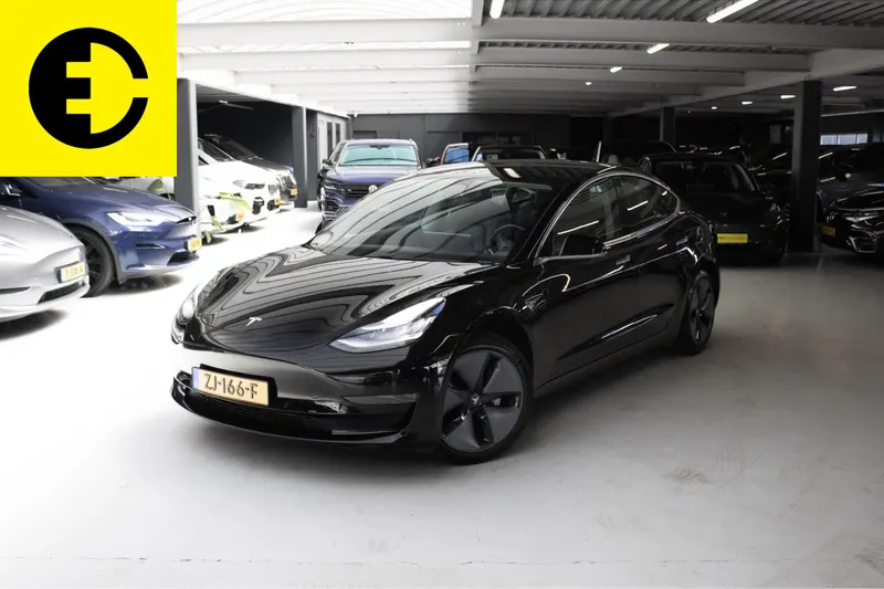 Tesla Model 3 (2019)