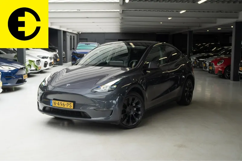 Tesla Model Y (2021)