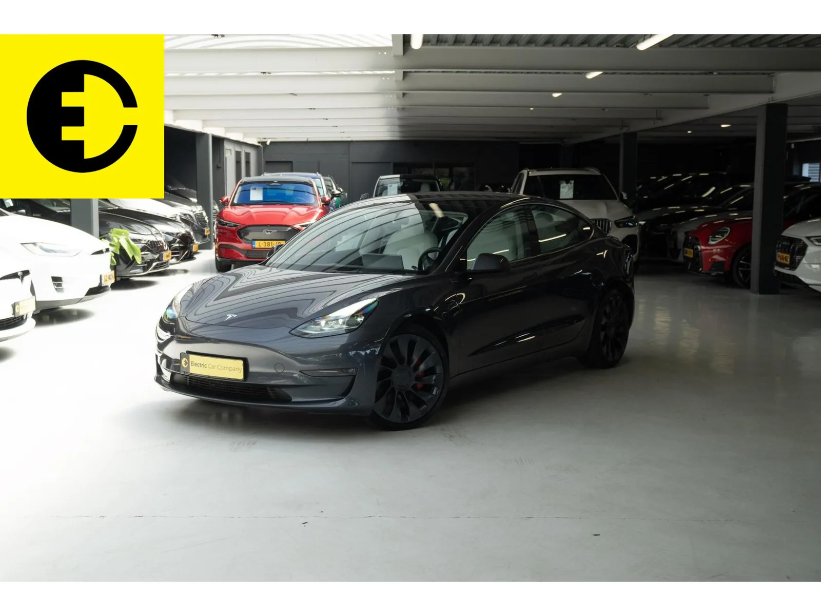 Tesla Model 3 (2022) — foto 1