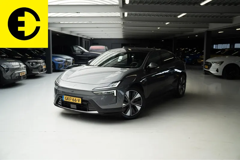 Polestar 4 (2024)