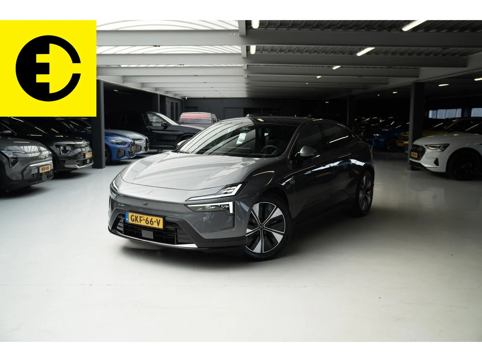 Polestar 4 (2024) — foto 1