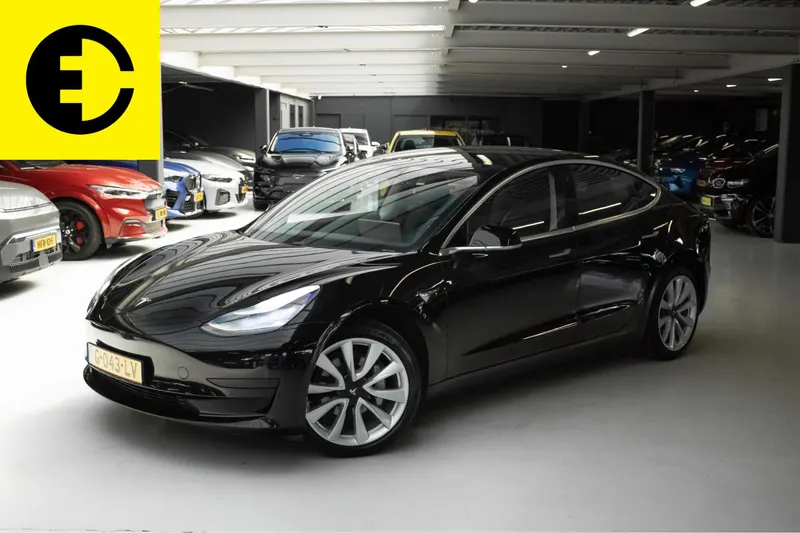 Tesla Model 3 (2019)