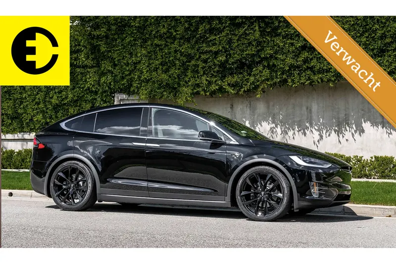 Tesla Model X (2018)