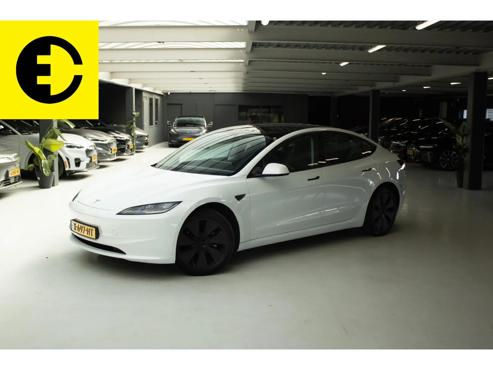 Tesla Model 3 (2023) — foto 1