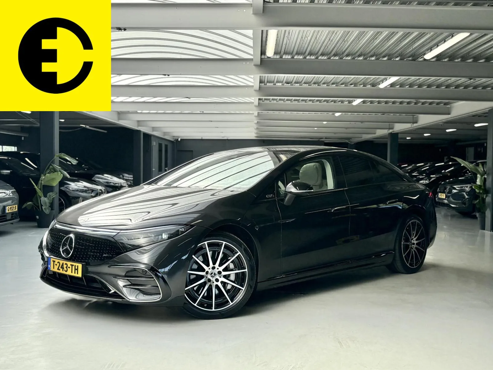 Mercedes-Benz EQS (2023) — foto 1