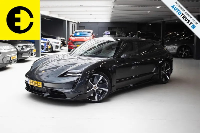 Porsche Taycan Cross Turismo (2021)