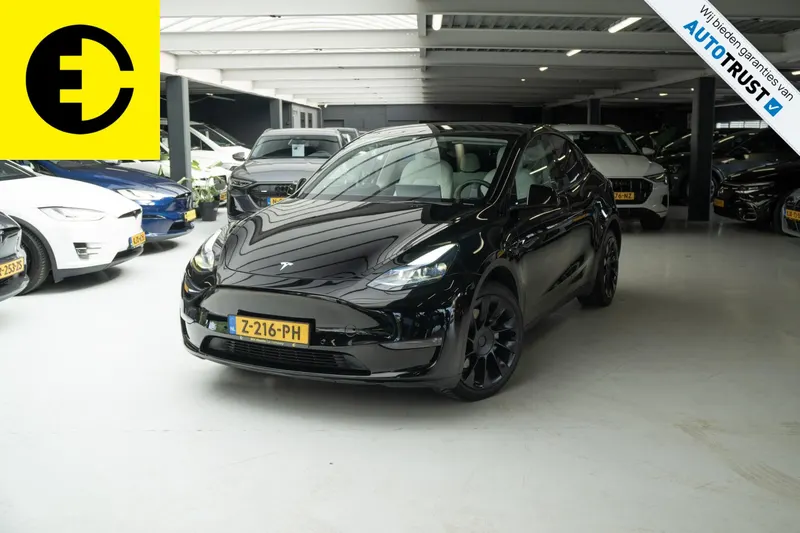 Tesla Model Y (2021)