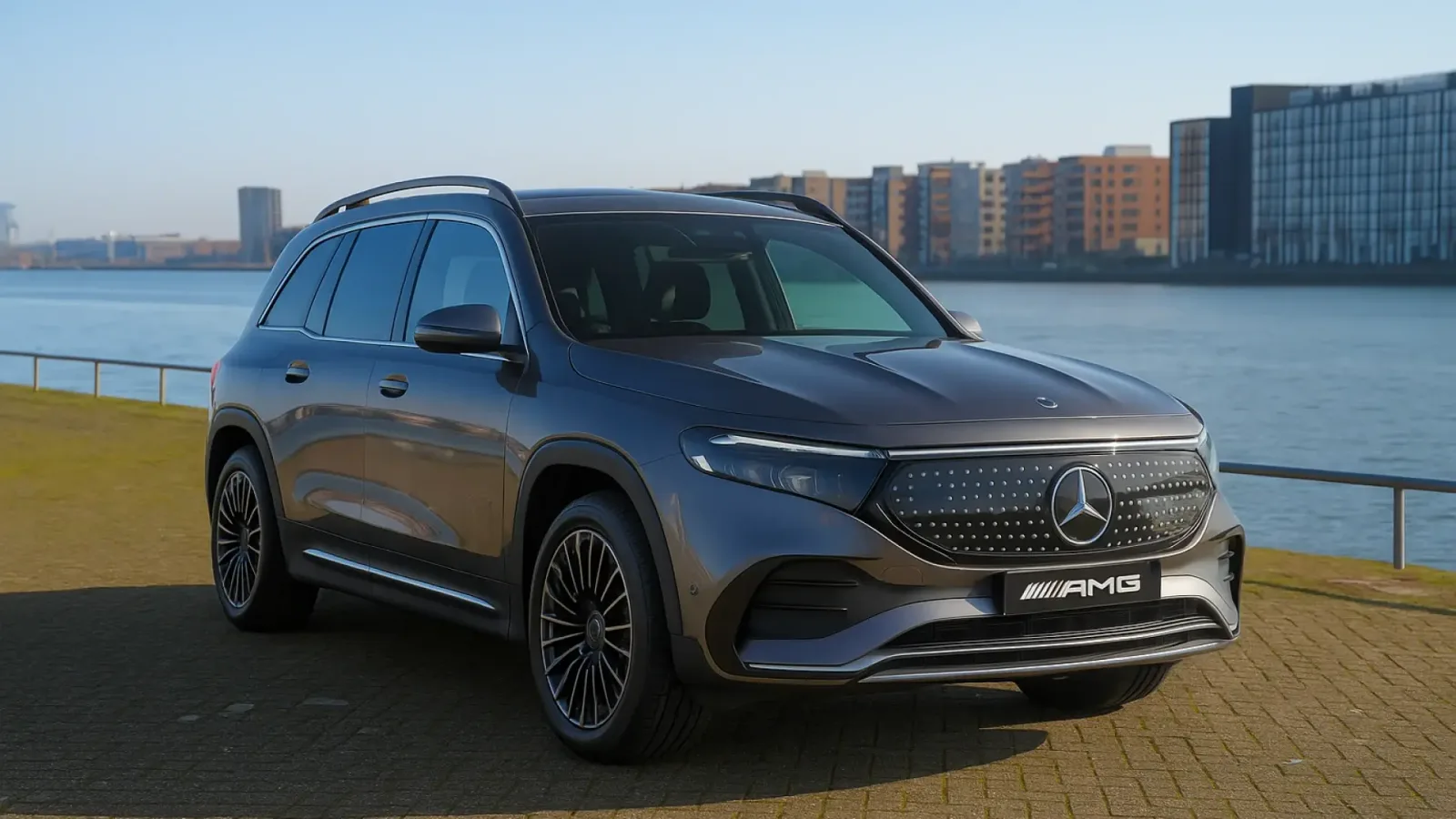 Mercedes-Benz EQB (2026) — foto 1