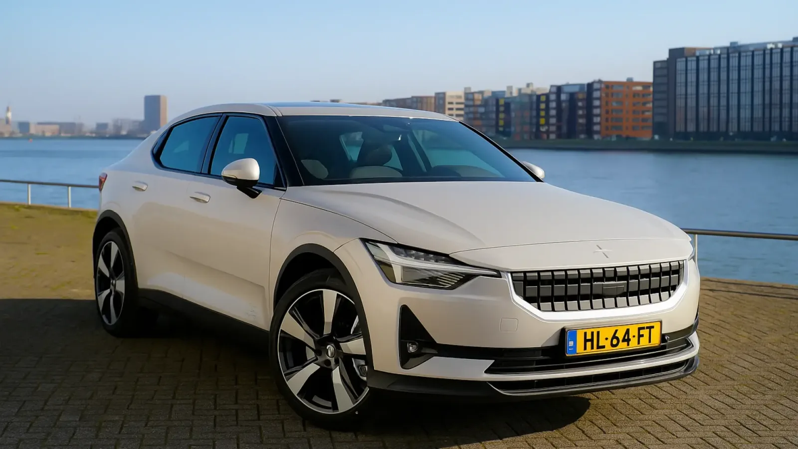 Polestar 2 (2026) — foto 1