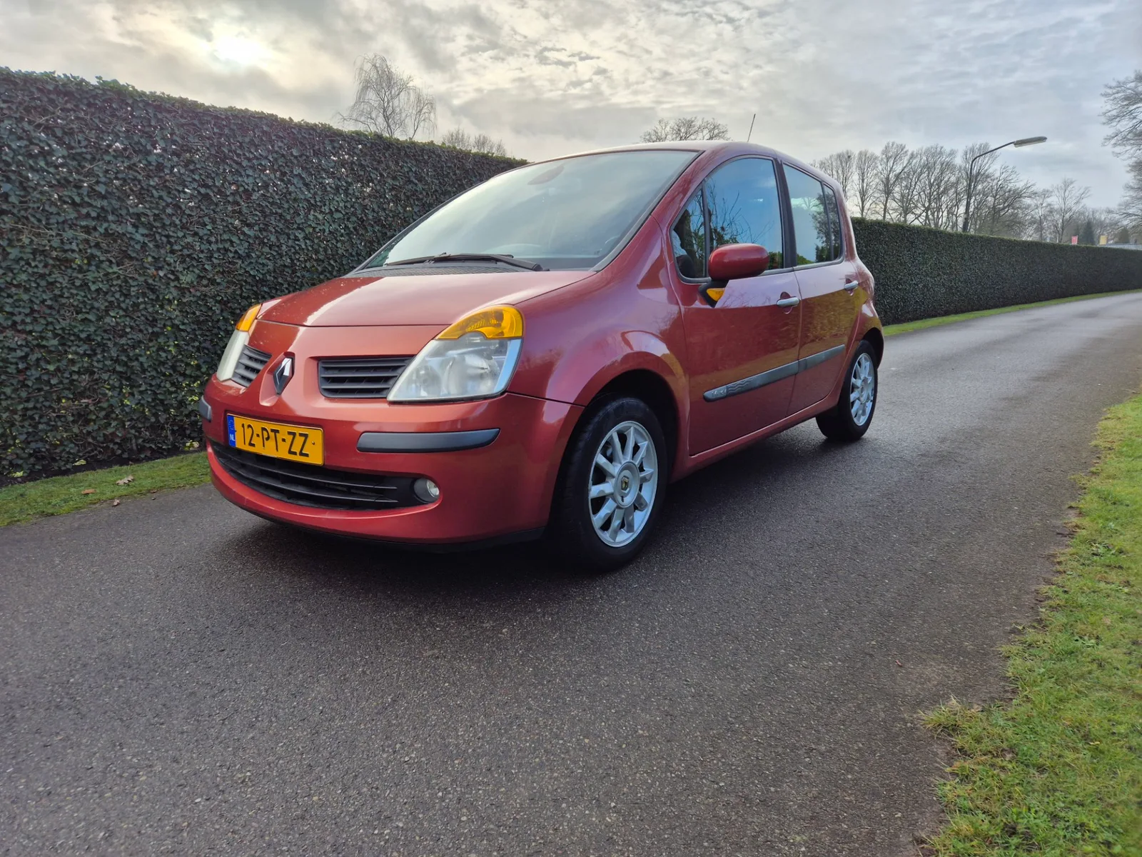 Renault Modus (2004) — foto 1