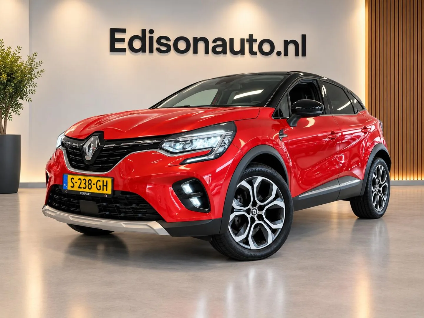 Renault Captur (2023) — foto 1