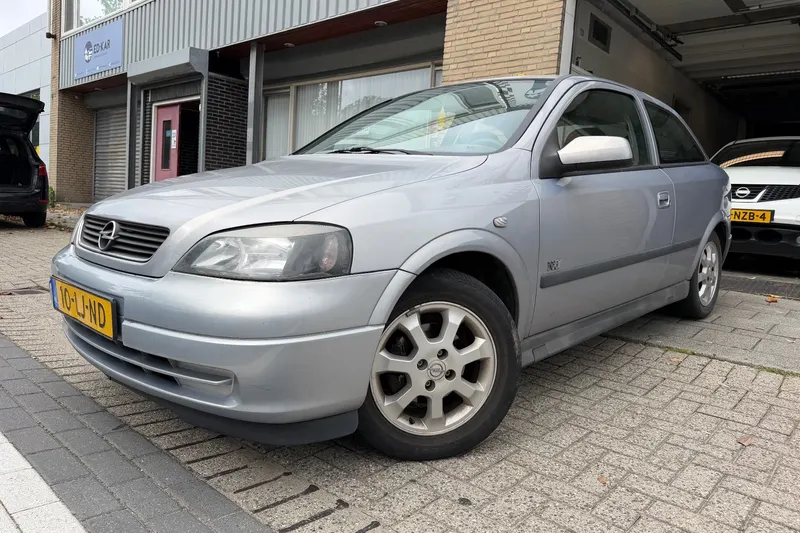 Opel Astra (2003)