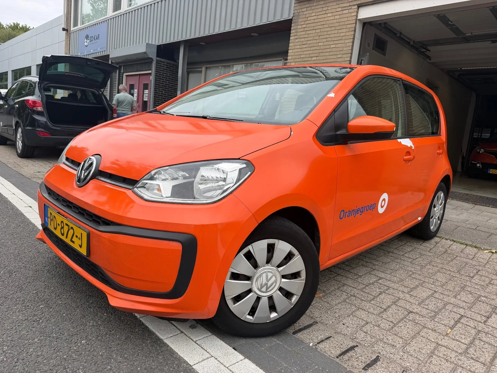 Volkswagen Up (2017) — foto 1